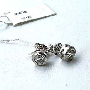 14 kt White Gold 0.50Ct Diamond Stud Earrings in bezel setting FIRM W/ PRICE